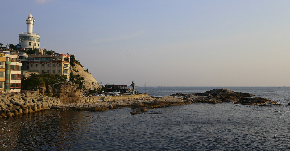 Sokcho Lighthouse Observatory from Yeonggeumjeong